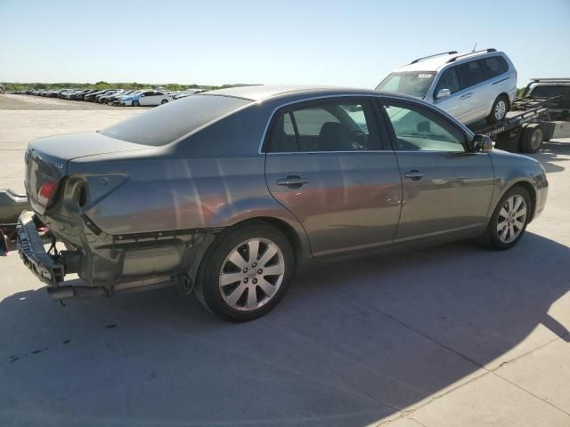 2005 Toyota Avalon XL