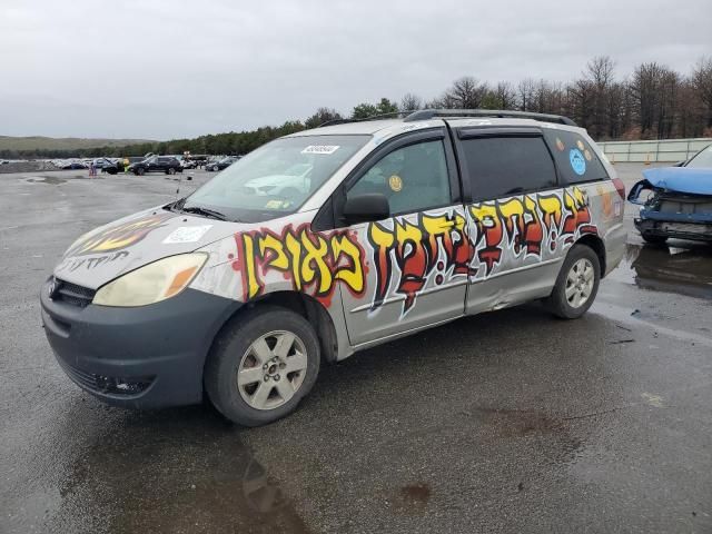 2005 Toyota Sienna CE