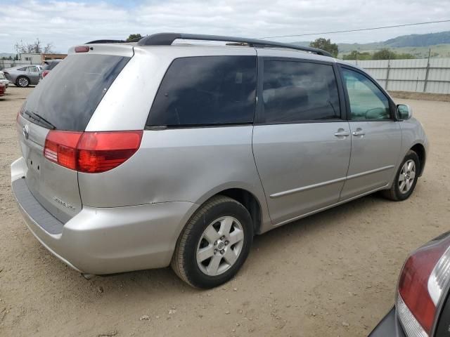 2004 Toyota Sienna XLE