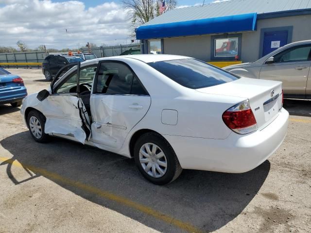 2005 Toyota Camry LE