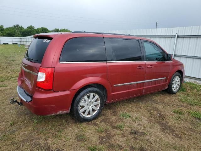 2013 Chrysler Town & Country Touring