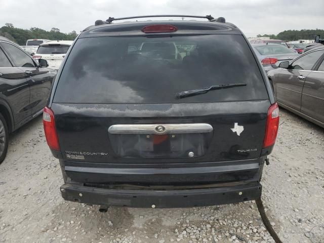 2005 Chrysler Town & Country Touring