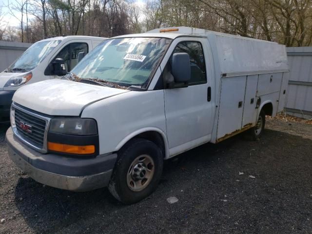 2011 GMC Savana Cutaway G3500