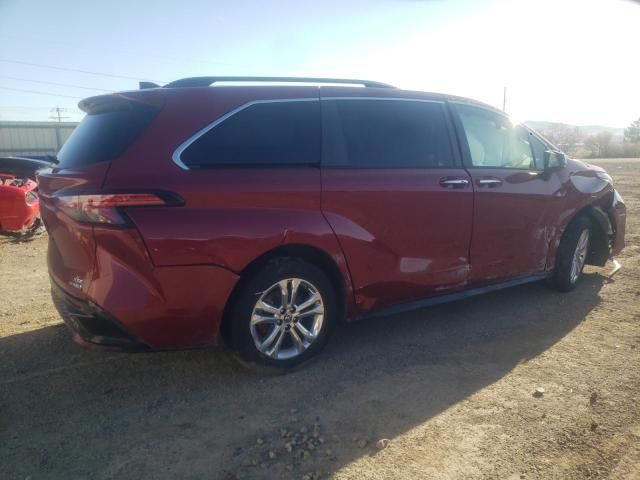 2022 Toyota Sienna XSE