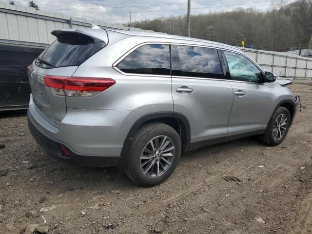 2019 Toyota Highlander SE