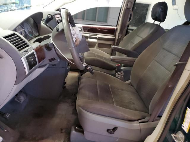 2009 Chrysler Town & Country Touring