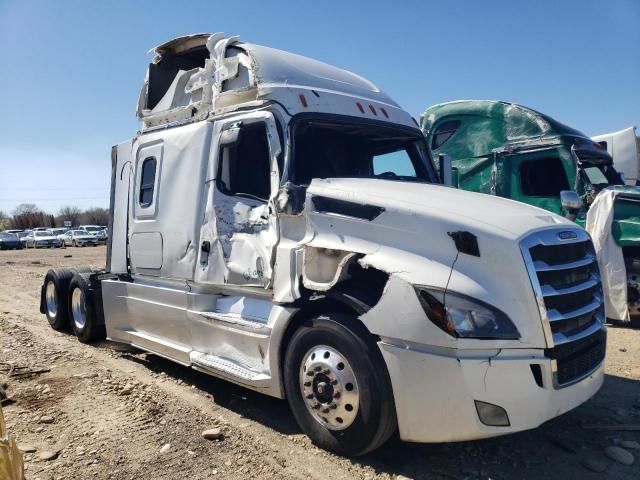 2022 Freightliner Cascadia 126