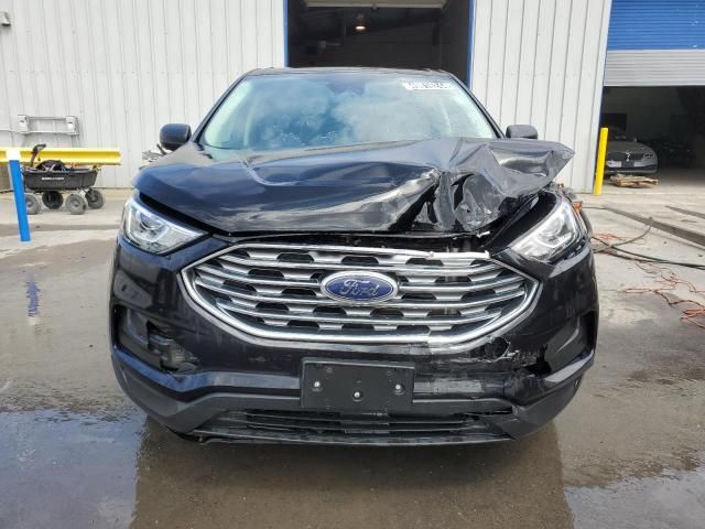 2021 Ford Edge SE