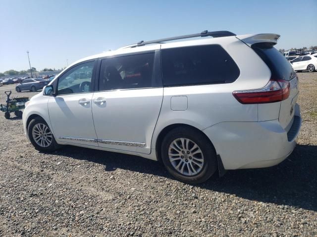 2015 Toyota Sienna XLE