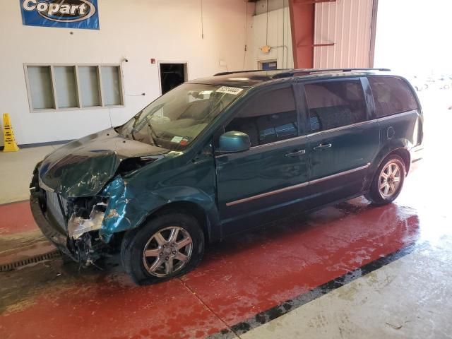 2009 Chrysler Town & Country Touring