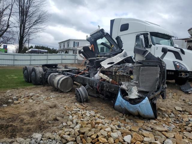 2021 Freightliner Cascadia 126