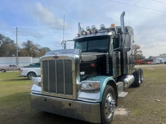 2010 Peterbilt 388