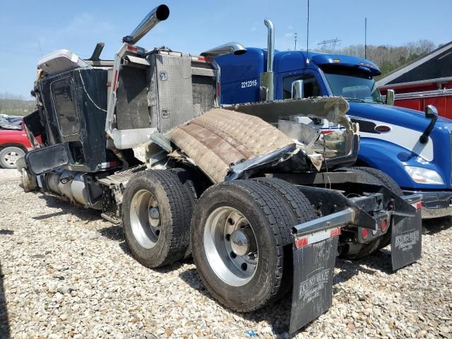 2001 Kenworth Construction T600