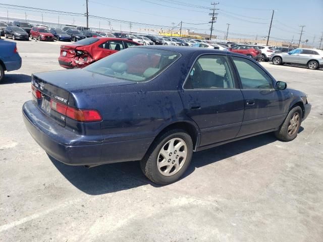 1999 Toyota Camry LE