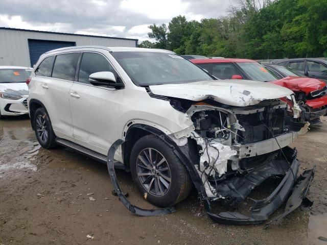 2018 Toyota Highlander SE