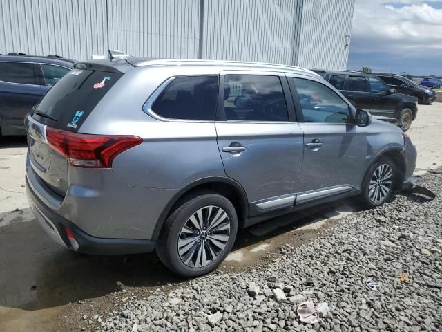 2020 Mitsubishi Outlander SE