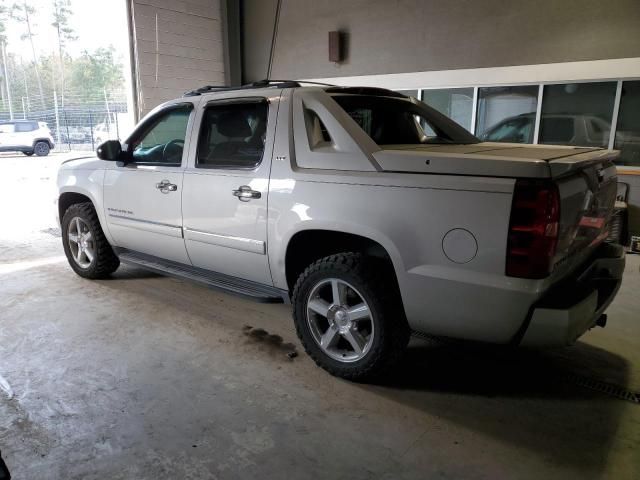 2011 Chevrolet Avalanche LTZ