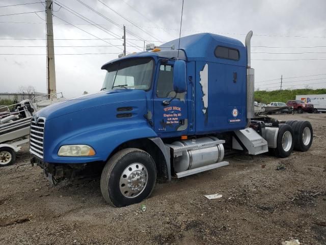 2006 Mack 600 CXN600