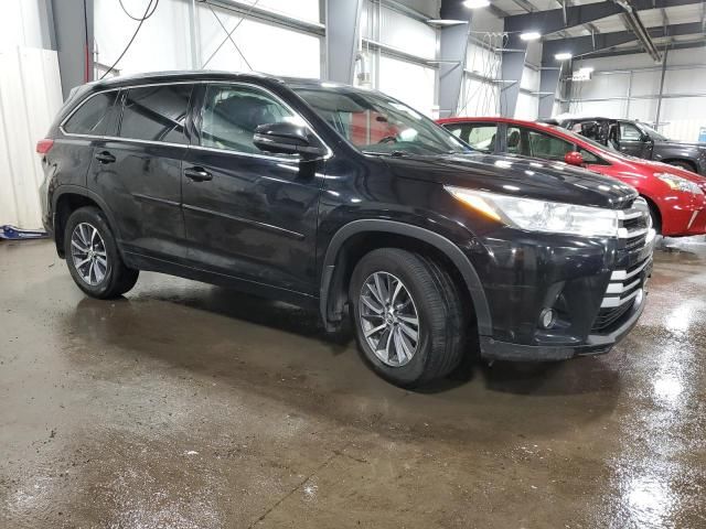 2018 Toyota Highlander SE