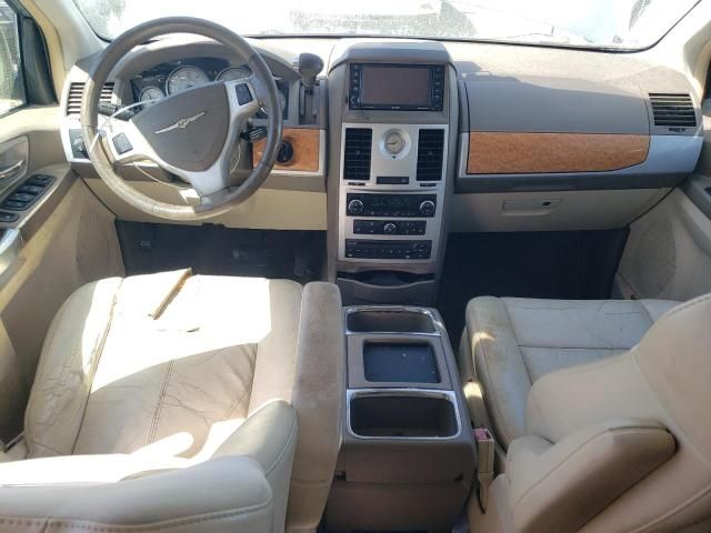 2010 Chrysler Town & Country Limited