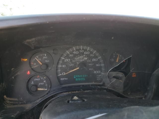 2004 GMC Savana G2500