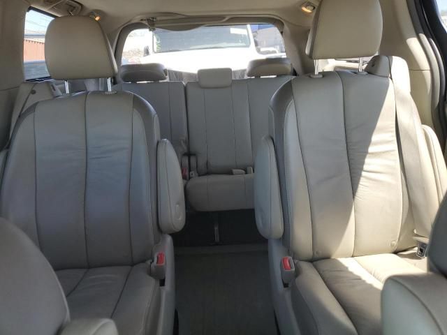 2011 Toyota Sienna XLE