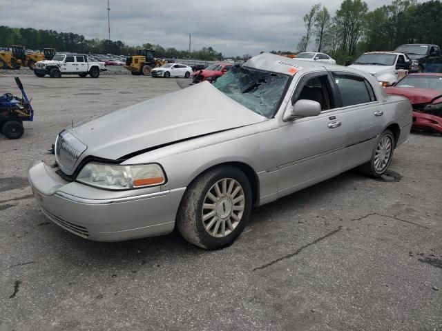 2003 Lincoln Town Car Executive