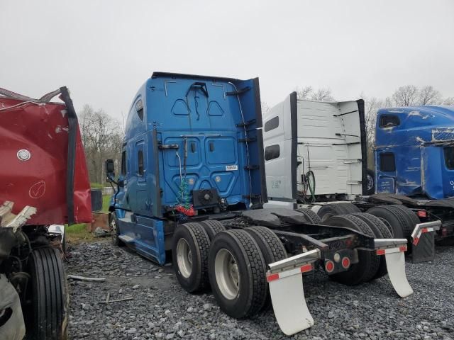 2018 Freightliner Cascadia 125