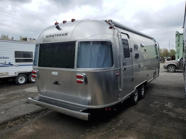 2021 Airstream Flying CLO