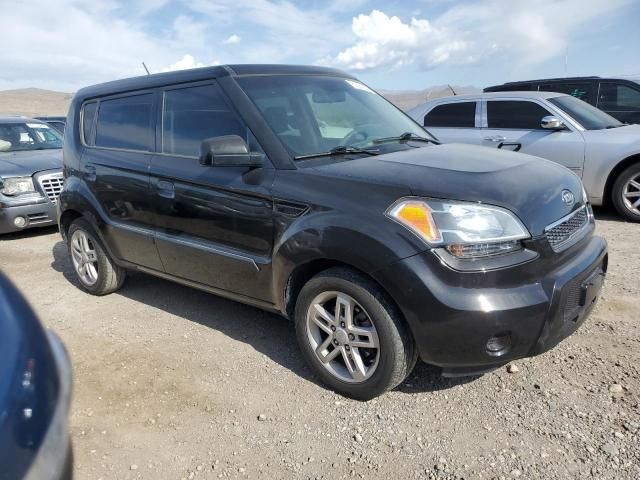 2010 KIA Soul +