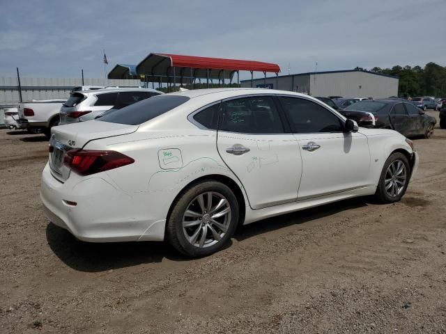 2015 Infiniti Q70 3.7