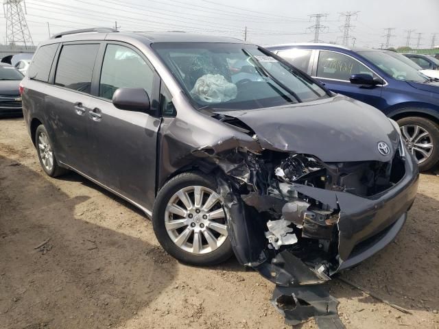 2015 Toyota Sienna XLE