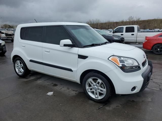 2010 KIA Soul +