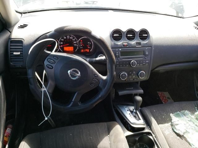 2010 Nissan Altima Base