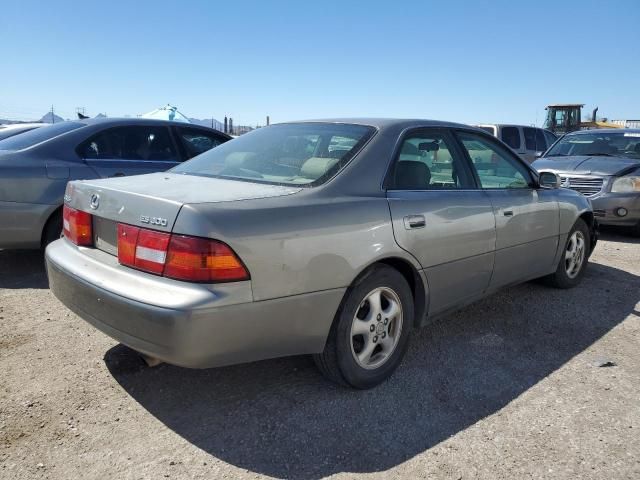 1999 Lexus ES 300