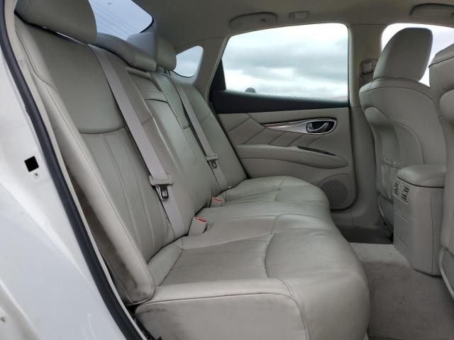 2015 Infiniti Q70 3.7