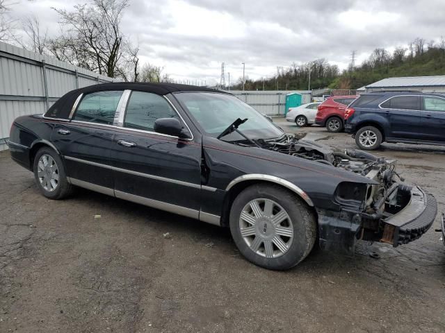 2004 Lincoln Town Car Ultimate