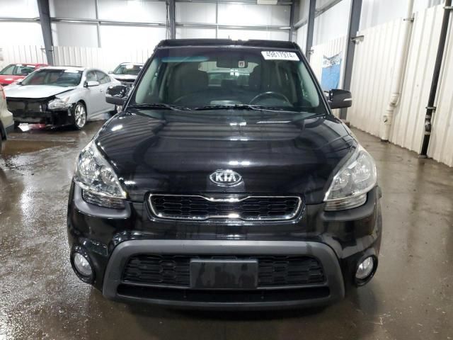 2013 KIA Soul +