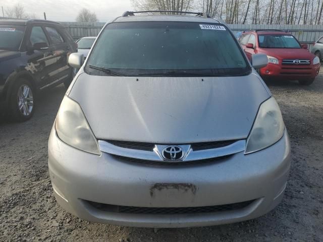 2008 Toyota Sienna XLE