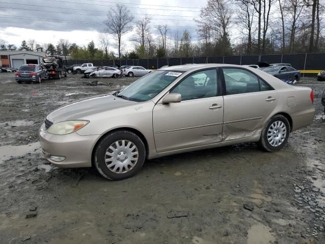 2004 Toyota Camry LE