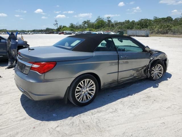 2013 Chrysler 200 Touring