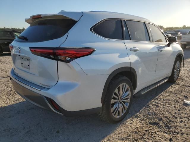 2022 Toyota Highlander Platinum