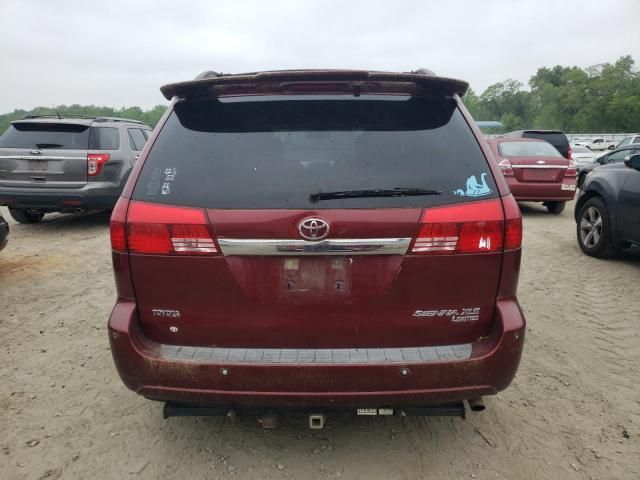 2005 Toyota Sienna XLE