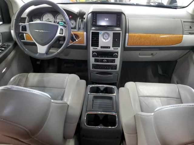 2008 Chrysler Town & Country Limited