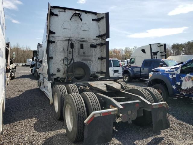 2014 Freightliner Cascadia 125