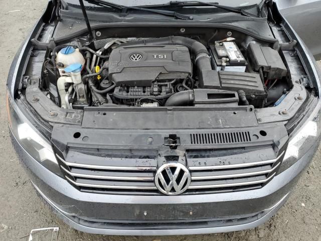 2014 Volkswagen Passat SE