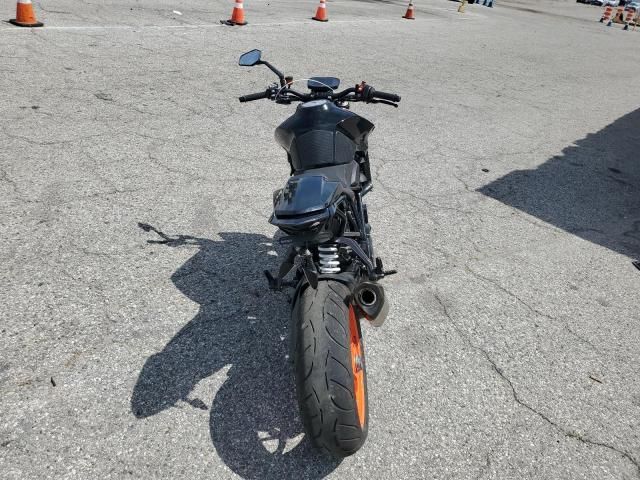 2019 KTM 1290 Super Duke R