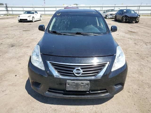 2013 Nissan Versa S