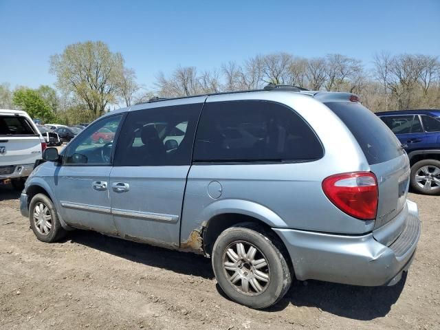 2005 Chrysler Town & Country Touring