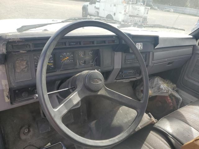 1993 Ford F700